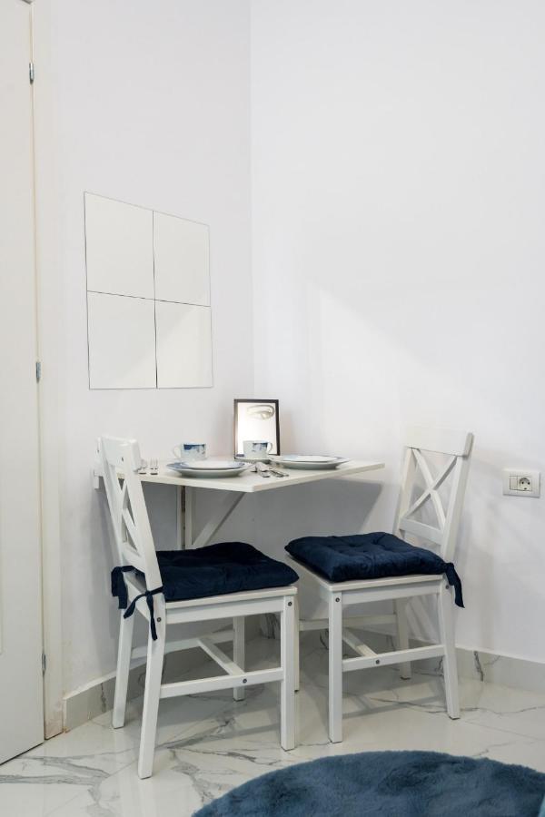 Blue-Line-Apartment-Unirii Bukurešť Exteriér fotografie