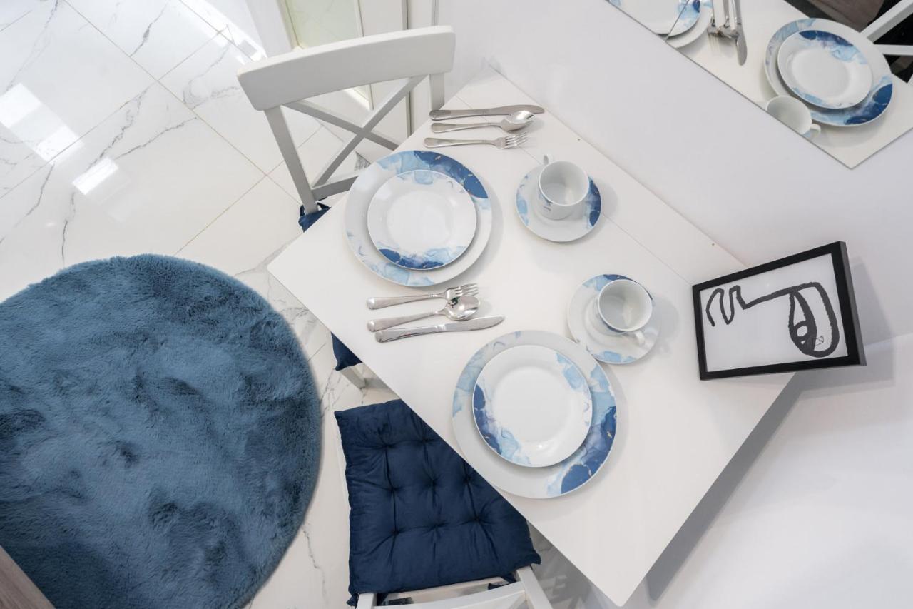 Blue-Line-Apartment-Unirii Bukurešť Exteriér fotografie