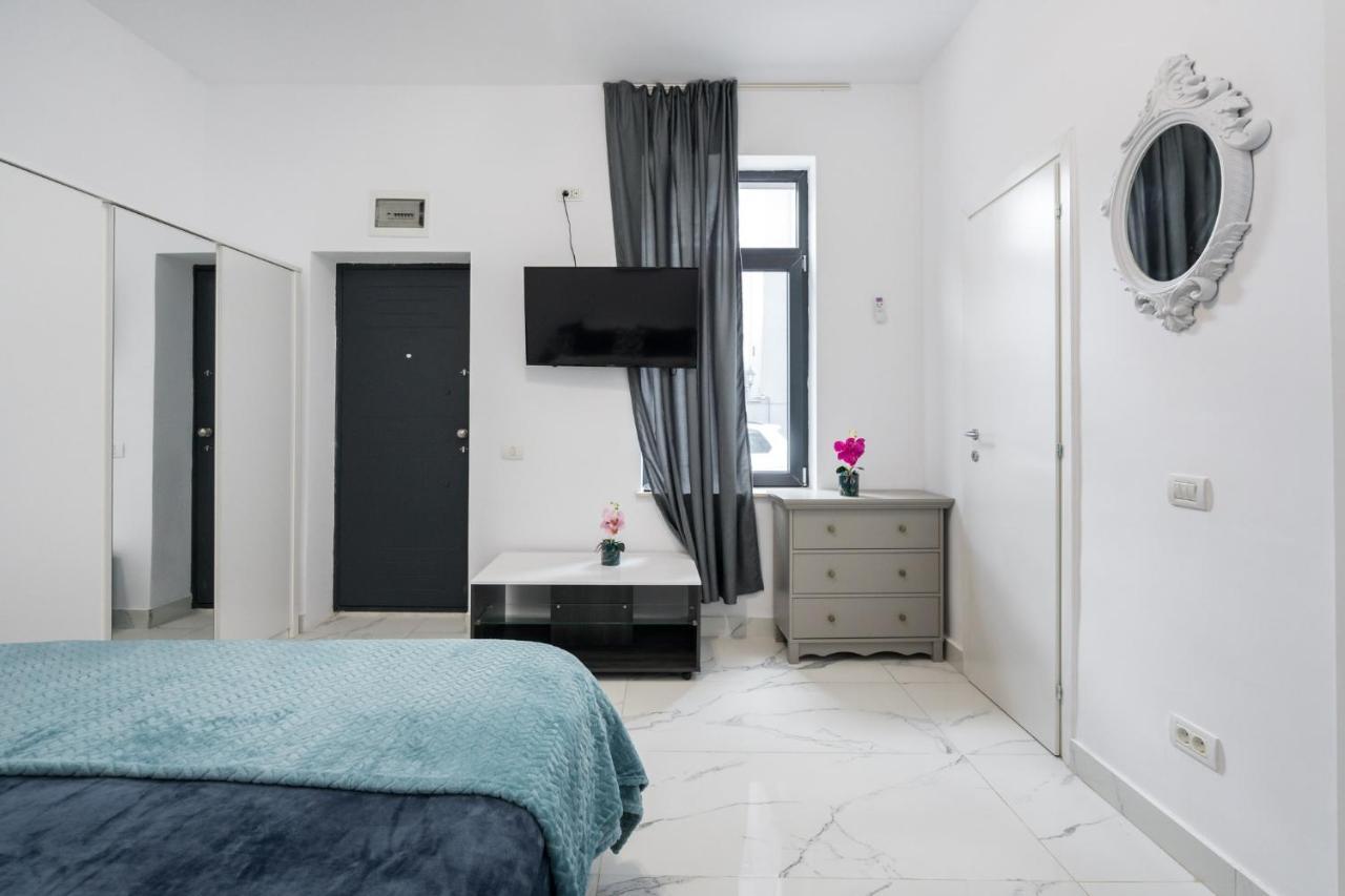 Blue-Line-Apartment-Unirii Bukurešť Exteriér fotografie